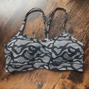 Lululemon sports bra size 8 new